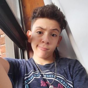 Meet your Posher, Karim